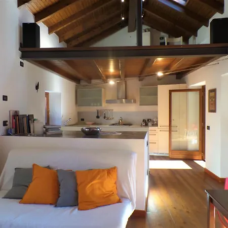 Casa Del Gelsomino Feriehus Stresa